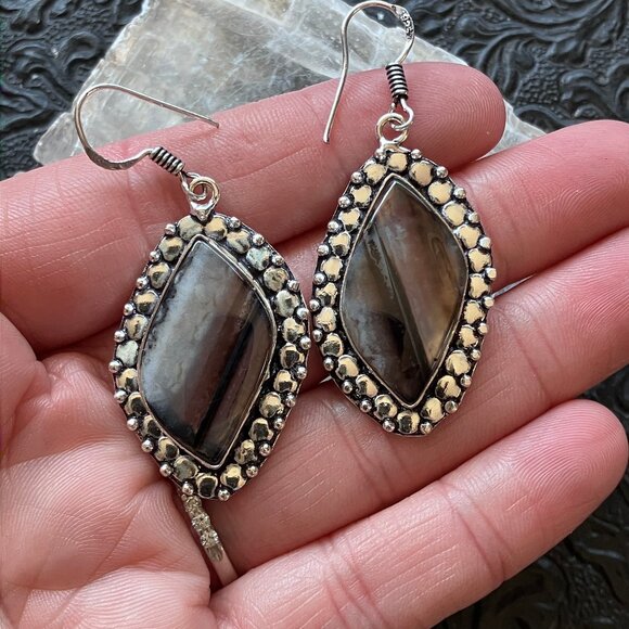 Agate Crystal Stone Jewelry Earrings - Picture 5 of 7